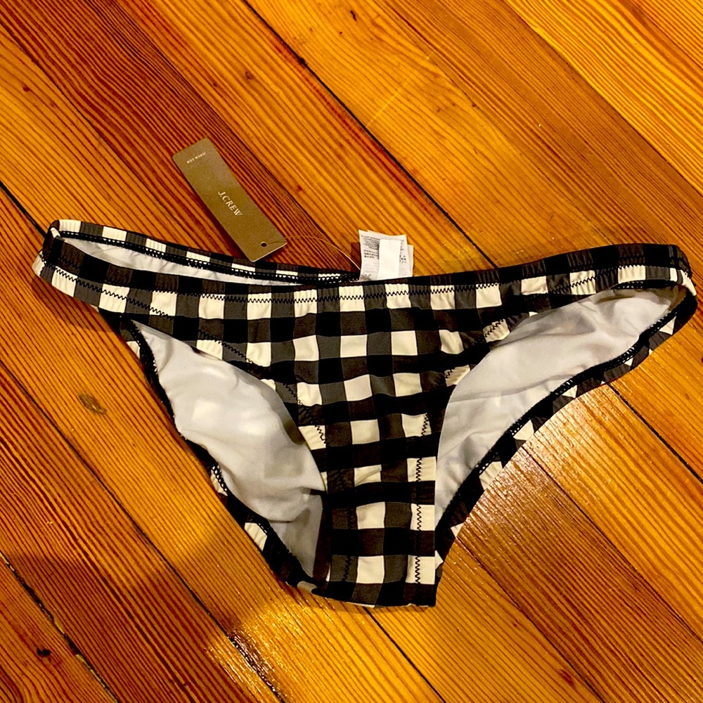 Low rise bikini bottoms